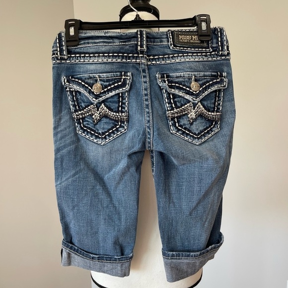 Miss Me Irene Bermuda tabbed pockets white stitching size 27 rocker modest denim - Picture 2 of 14